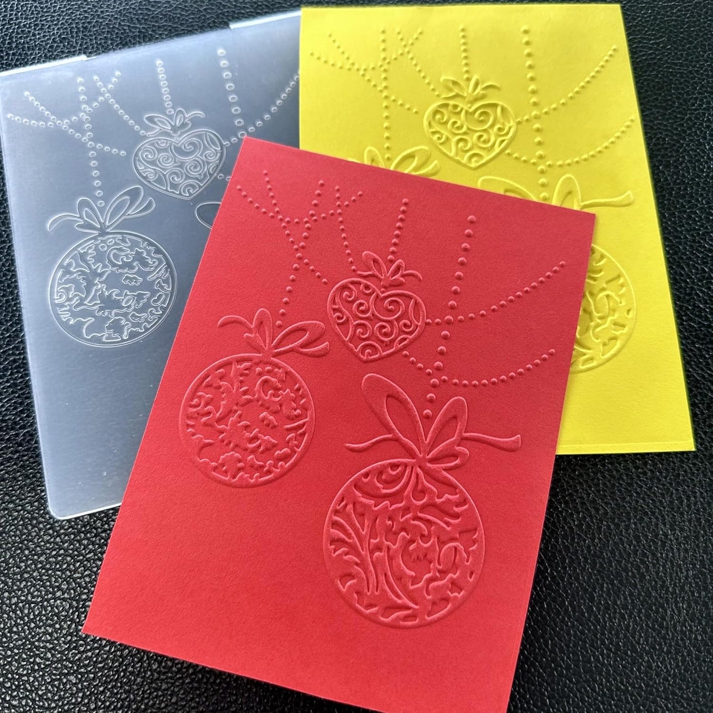 Arbuya Merry Christmas Baubles Plastic Embossing Folders for Card Making Xmas Balls Embossing Folder for Scrapbooking Pages Paper Crafting Clay Decoration