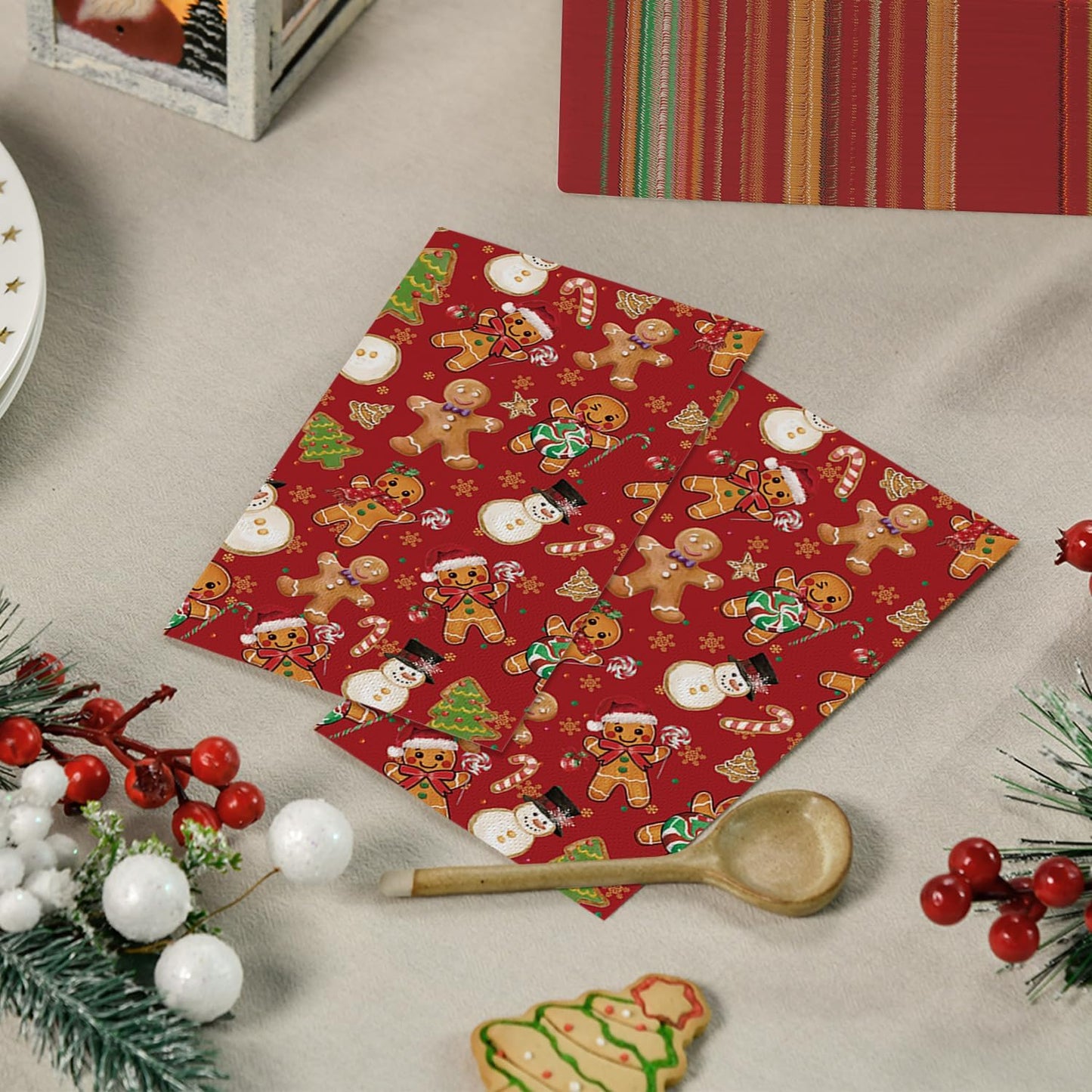 Horaldaily 100 Christmas Disposable Paper Decorative Guest Napkins, Gingerbread Man Hand Towel for Party Lunch Dinner Kitchen Bathroom