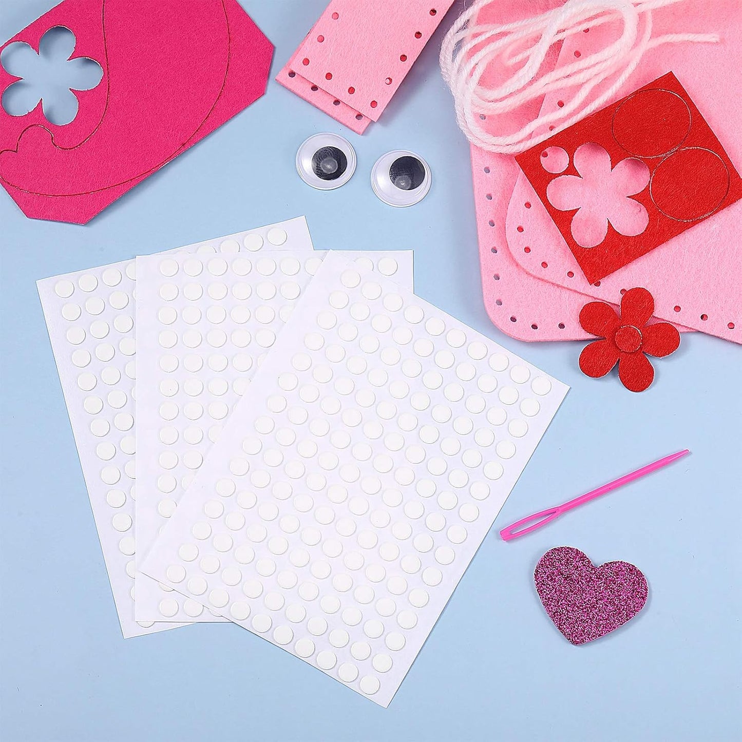 Zonon 1000 Pcs Double Sided Adhesive Dots Clear Glue Point Tape Stickers Balloon Glue Round Mini No Traces Adhesive Sticker Dot Sticker for Classroom Decor Craft DIY Office (0.24 Inch/ 6 mm)