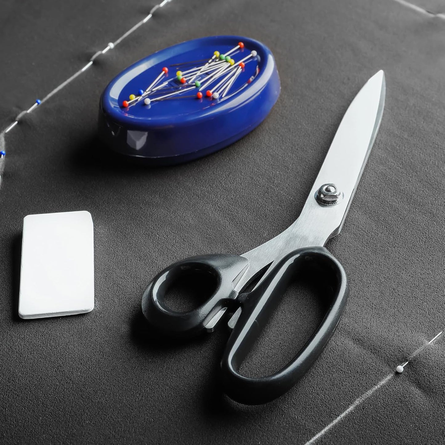 HARFINGTON Magnetic Pin Cushion Square Plastic Magnetic Sewing Pin Holder Storage Case Needle Cushion Tool for Sewing DIY Projects, Pink