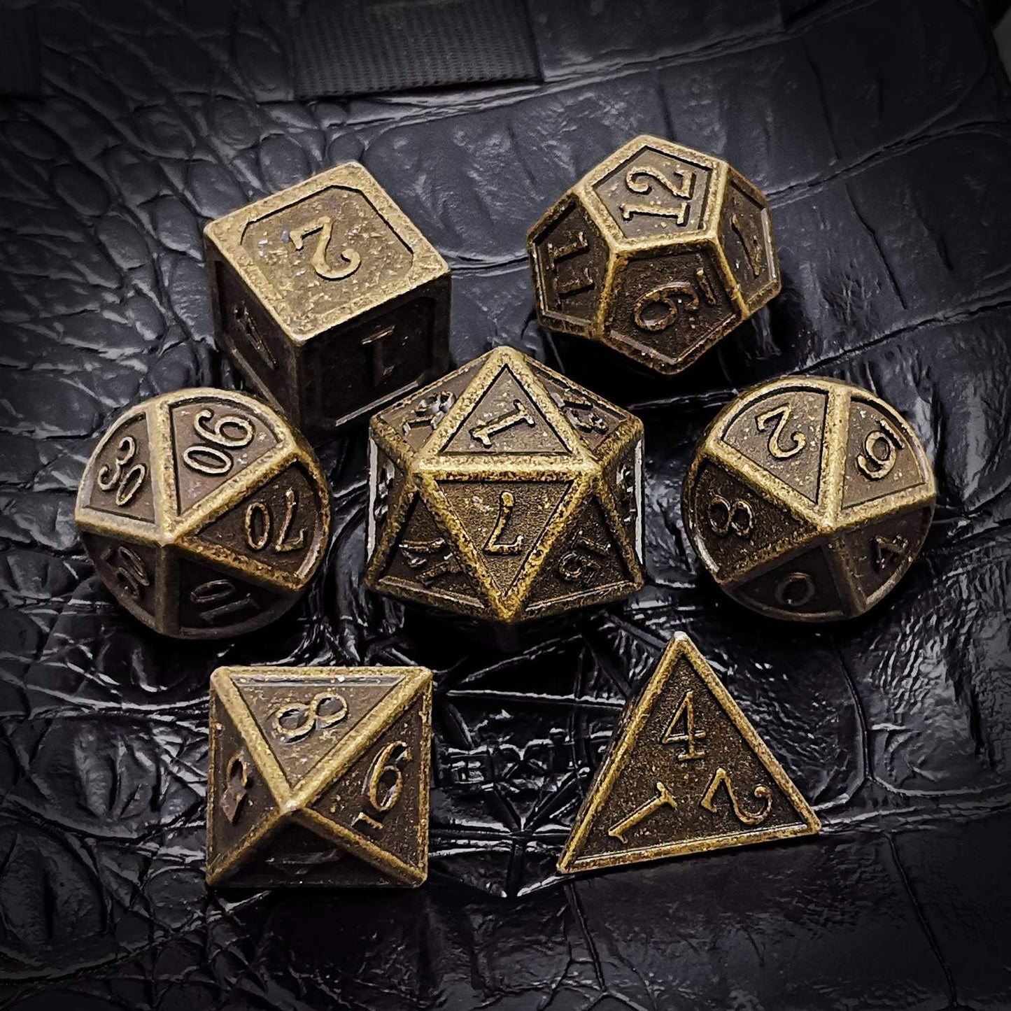Haxtec DND Metal Dice Set 7PCS D&D Dice of D20 D12 D10 D8 D6 D4 Compatible with Dungeons and Dragons RPG Dice Games-Antique Bronze Dice