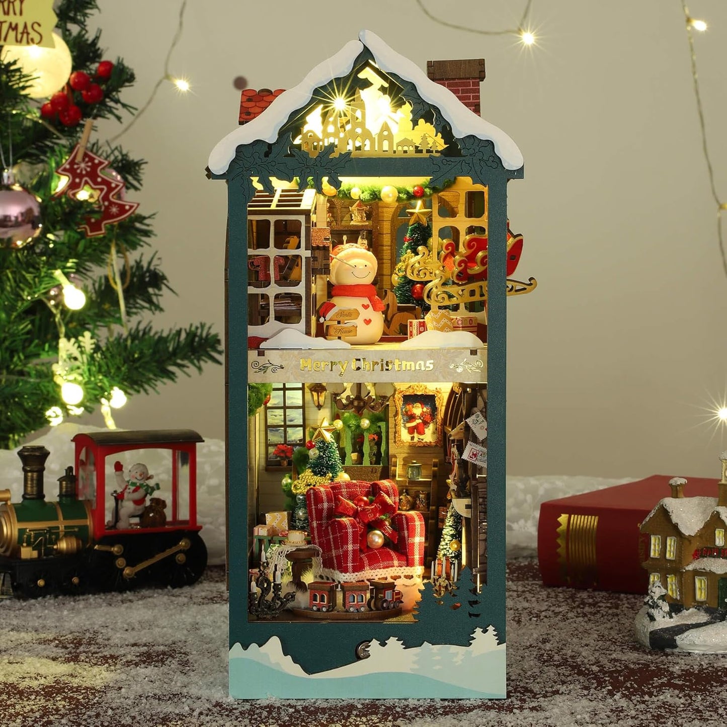 Christmas Book Nook Kit - DIY Miniature House Dollhouse Kit for Adults and Teens, Booknook Bookshelf Insert Christmas Decorations, Gifts for Family and Friends (Merry Christmas)