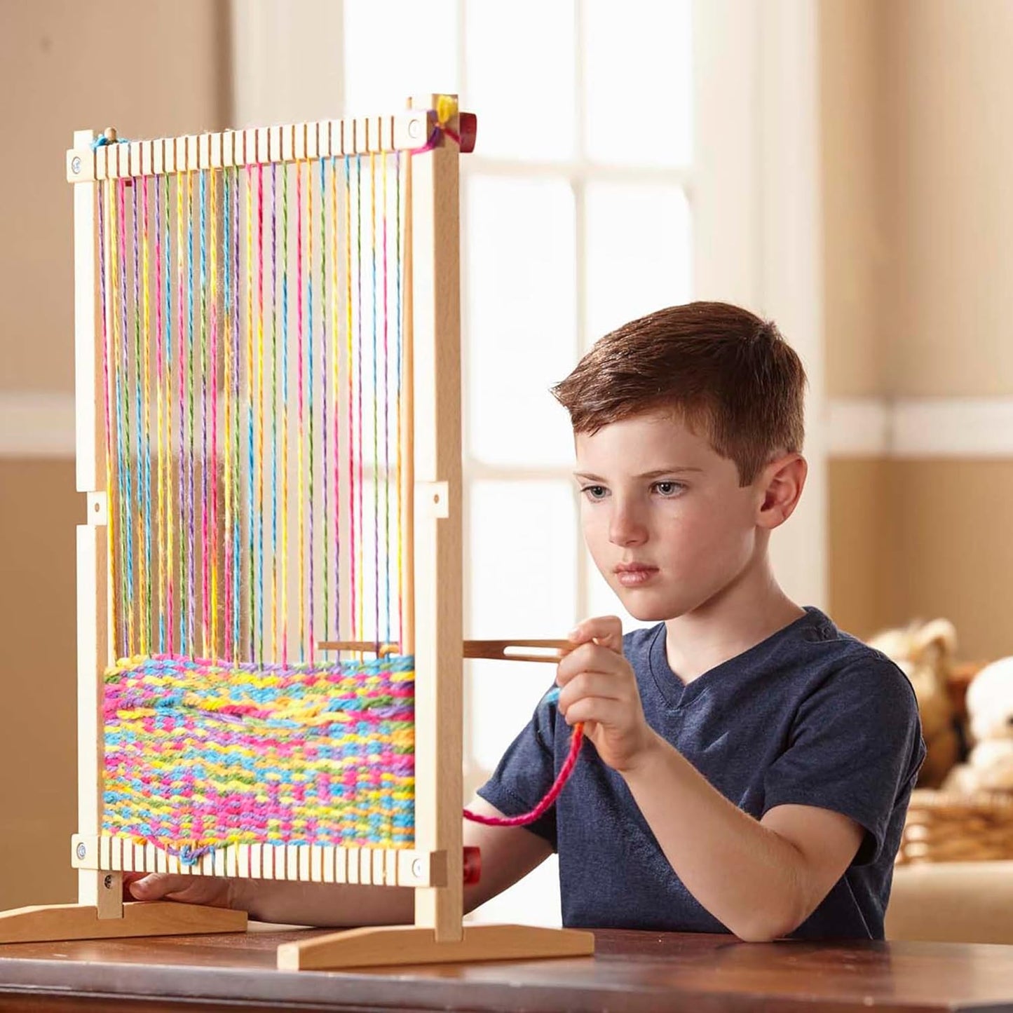 Melissa & Doug Wooden Multi-Craft Weaving Loom: Extra-Large Frame (22.75 x 16.5 inches)