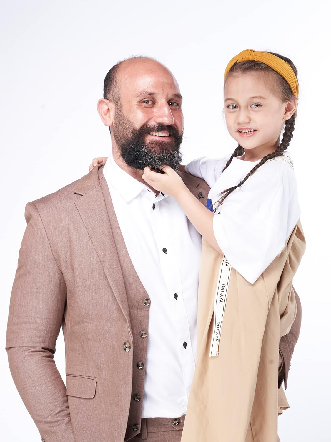 Seamless Photography Background Paper Roll, White Photo Paper Backdrop for Photography, Video and Streaming (82''x16' Artic White)