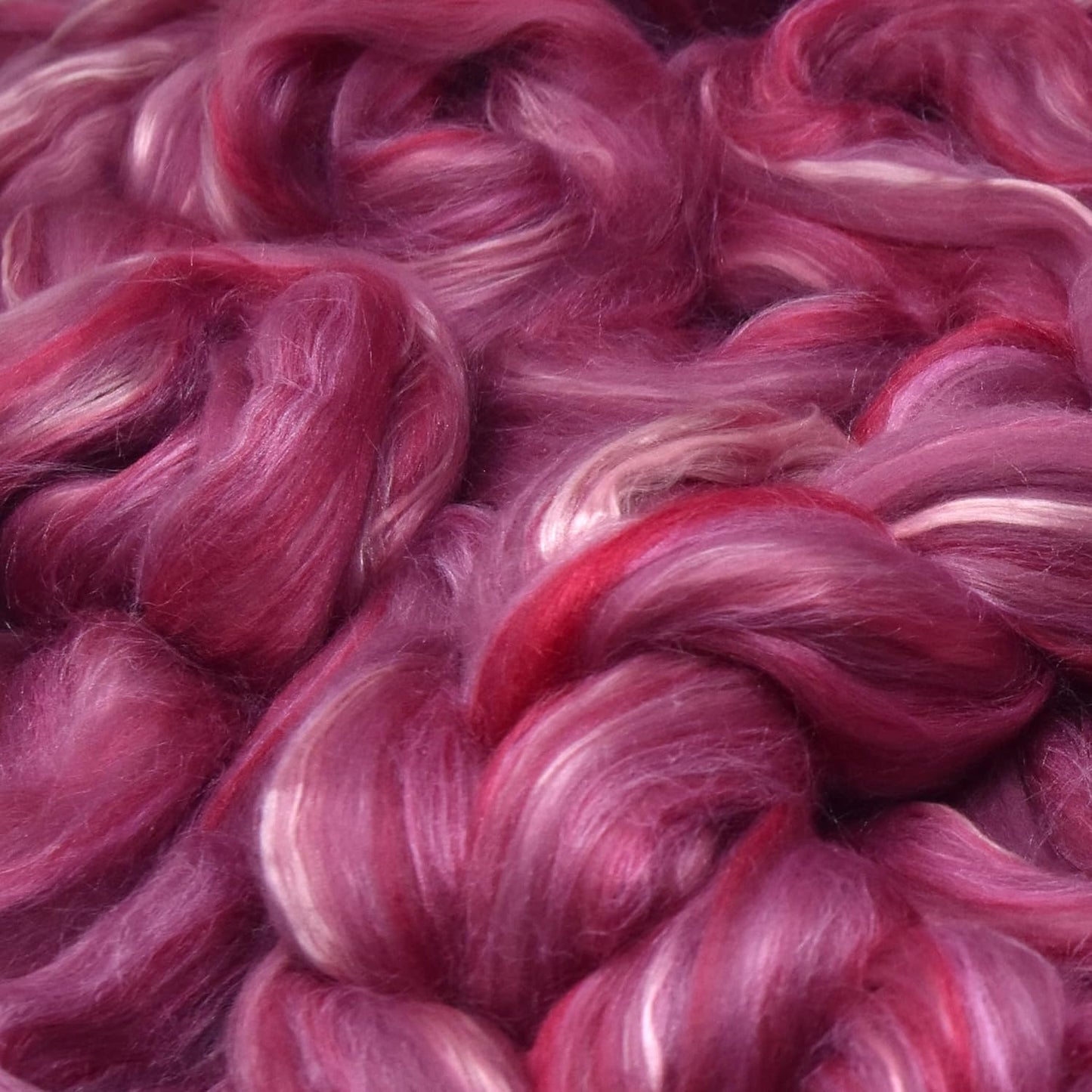 Merino Silk Luxe Tonal Designer Blend. Superfine Merino, Mulberry Silk, Tussah Silk. Top Roving for Spinning or Felting. Majestic Plum 4oz