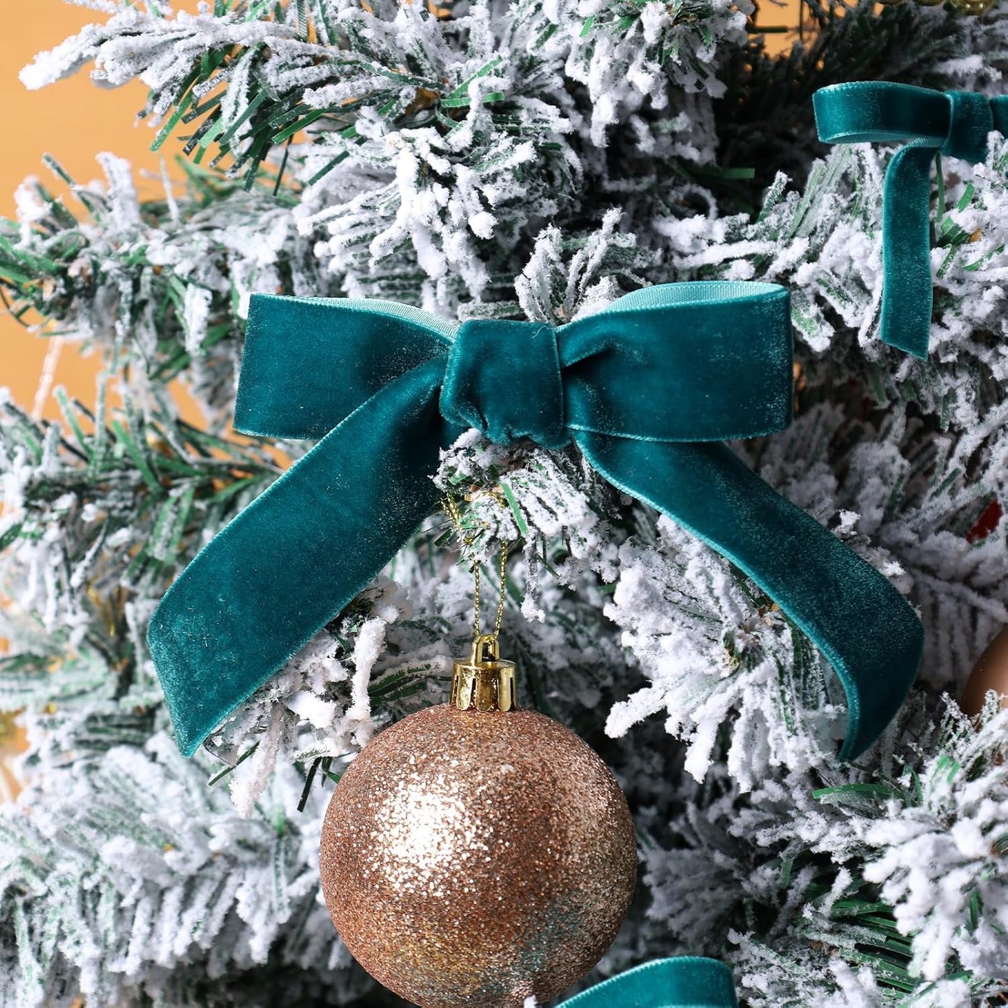 LaRibbons Thin Velvet Ribbon 3/8 Inch x 25 Yards, Dark Blue Velvet Ribbon for Christmas Tree, Gift Wrapping, Wreath Bow, Outdoor Decoration