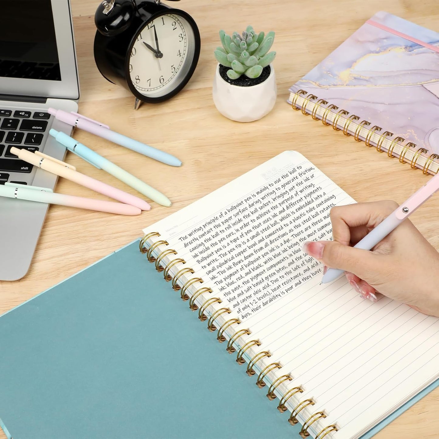 Ddaowanx Gel Pens, 5 Pcs 0.7mm Quick Dry Black Ink Pens Fine Point Smooth Writing Pens, Cute Office School Supplies Gifts for Women (5 Pcs Gradient-Black Ink)