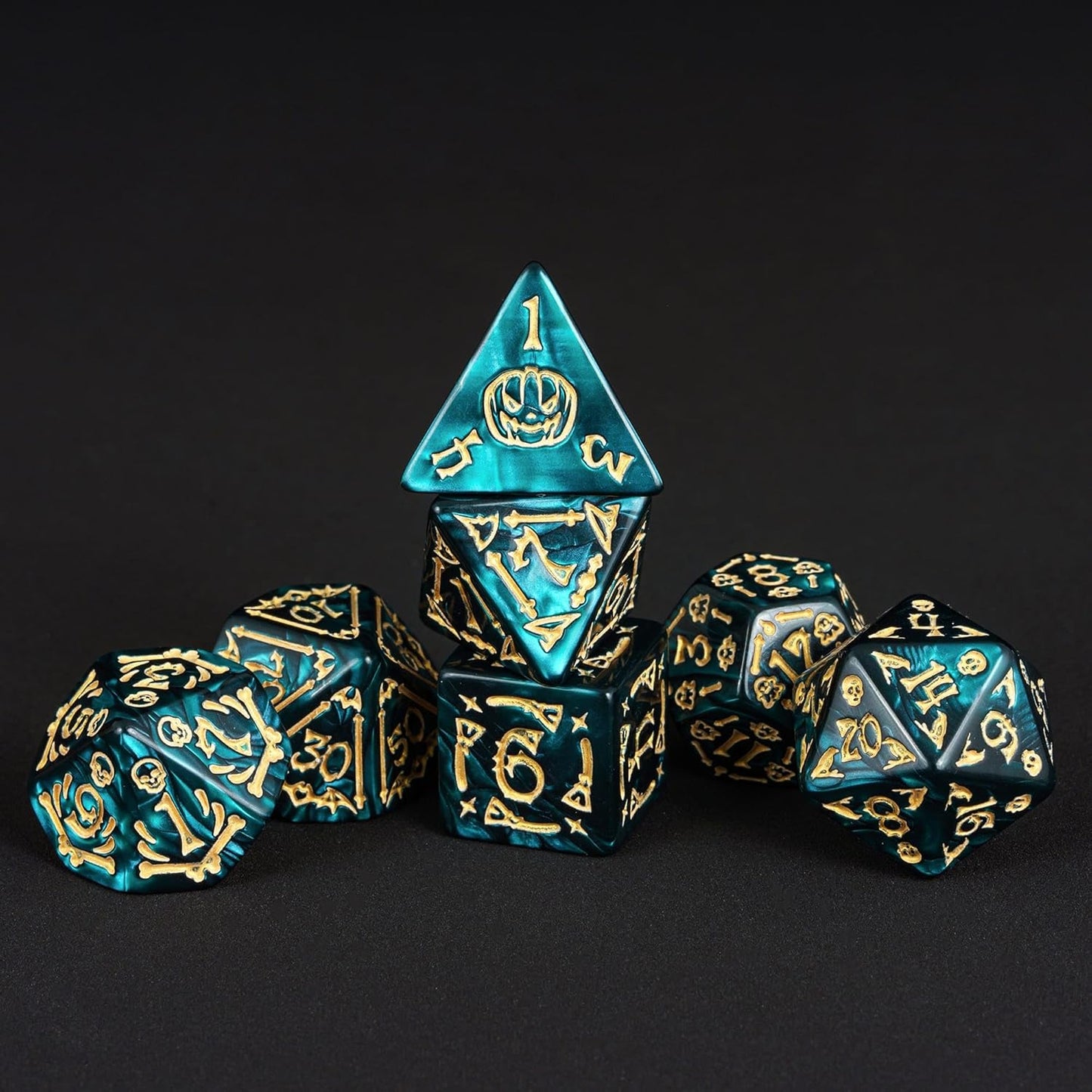 7-Die DND Dice Set Halloween Pattern Polyhedral Die Set with Leather Bag, Skull Dice D&D Die for RPG Table Games (Halloween Pattern-Green)