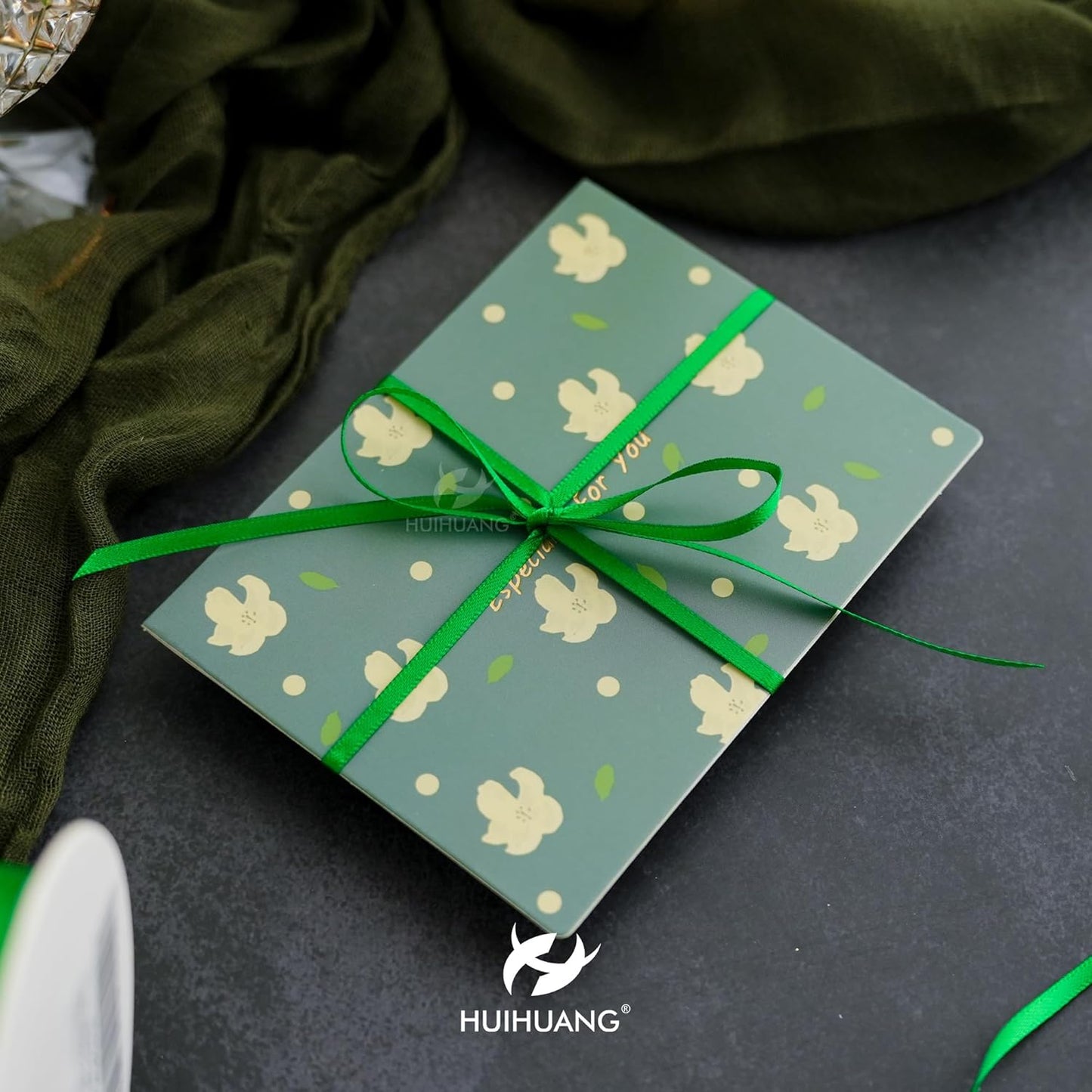 HUIHUANG Thin Green Satin Ribbon - 1/8 inch x 100 Yards Roll for Crafts, Gift Tags, Party Decoration Cards (Emerald)