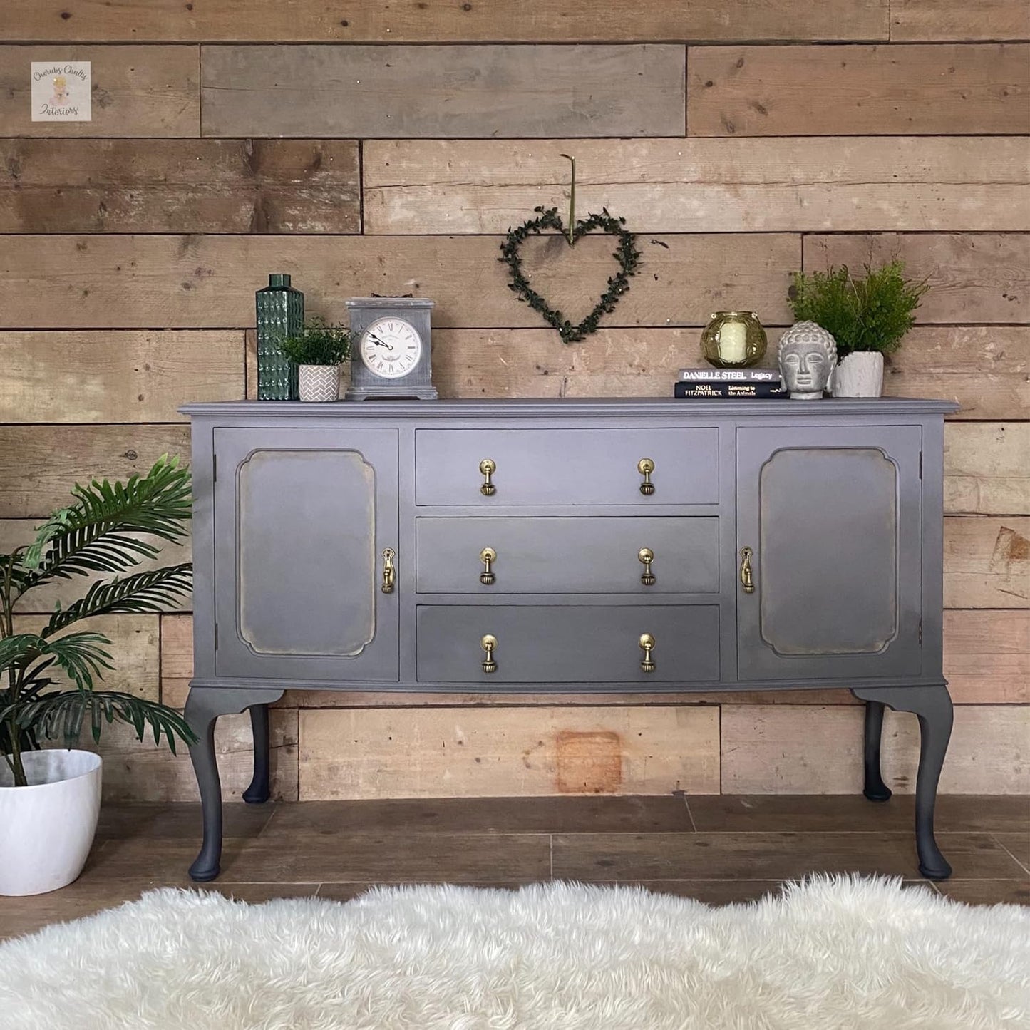 Dixie Belle Paint Company Chalk Finish Furniture Paint - Mason Dixon Gray (32oz) - Matte Charcoal Gray Chic Chalk Mineral DIY Furniture Paint