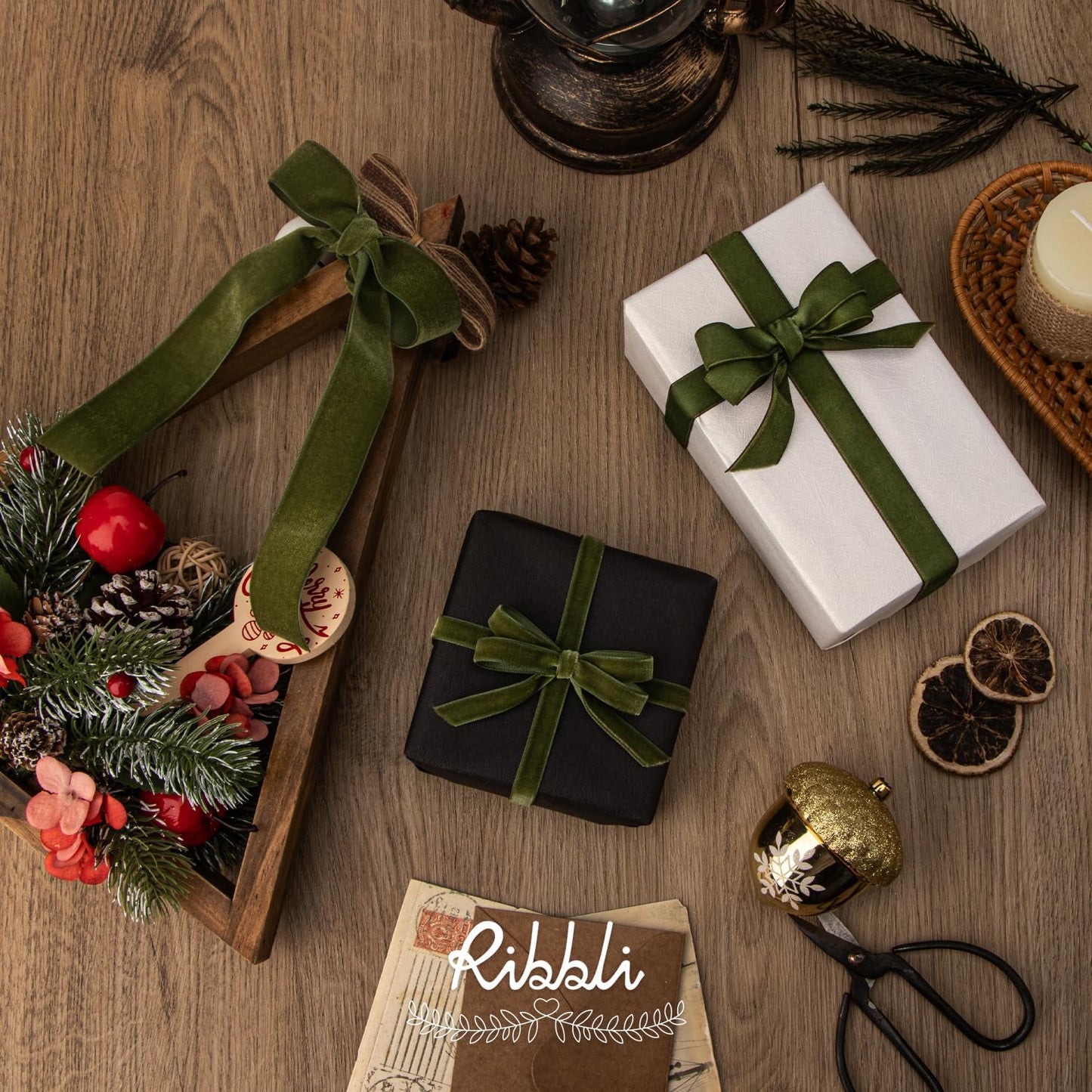 Ribbli Moss Green Velvet Ribbon,Polyester Velvet 3/8 Inches Continuous10-Yard Spool,Christmas Ribbon for Gift Wrapping,Floral Bouquets, Home Decor