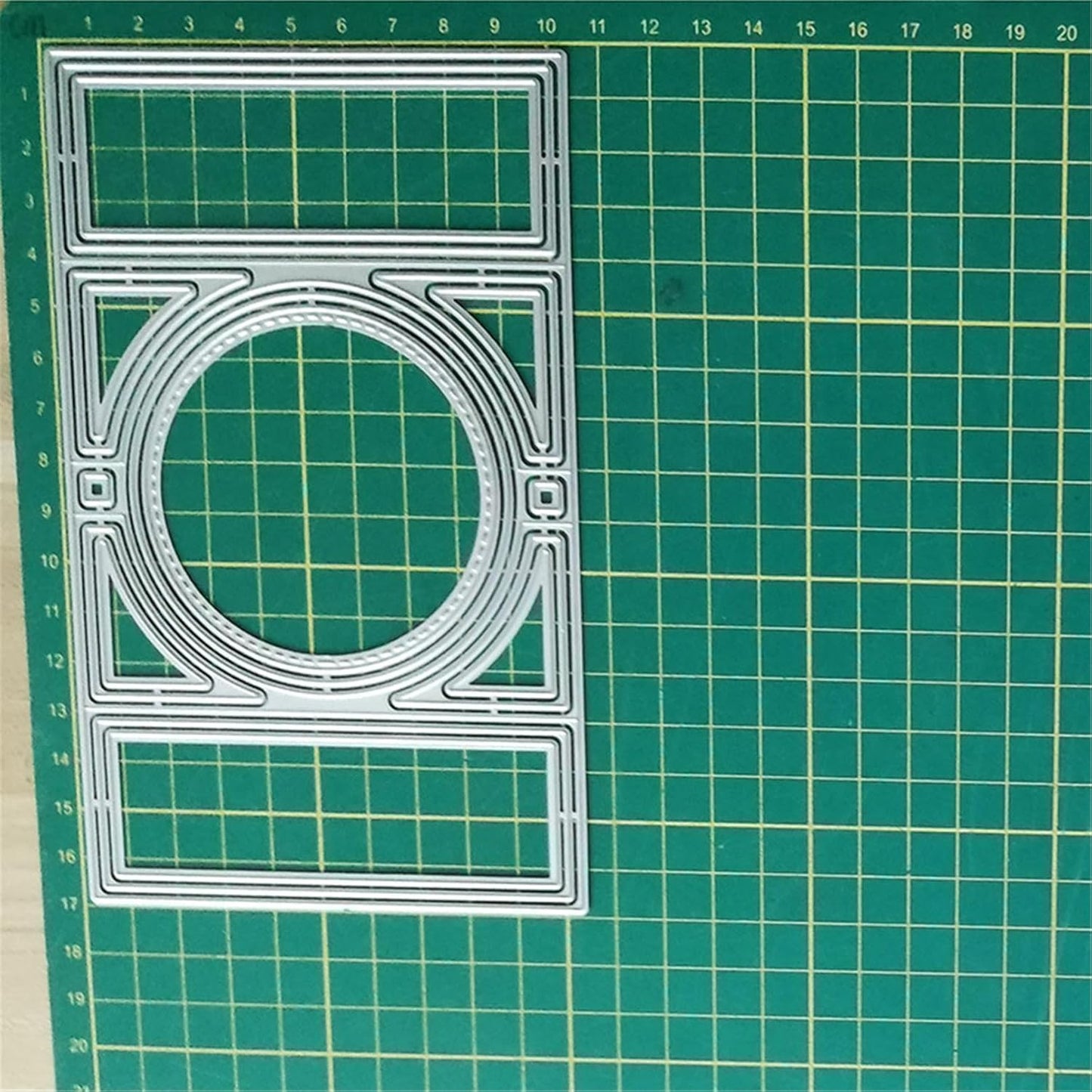 Cutting Dies Metal Stencils Scrapbooking Tools DIY Embossing Template for Paper Card Making Album Arts Crafts Supplies (Round Card-10.4x16.9cm)