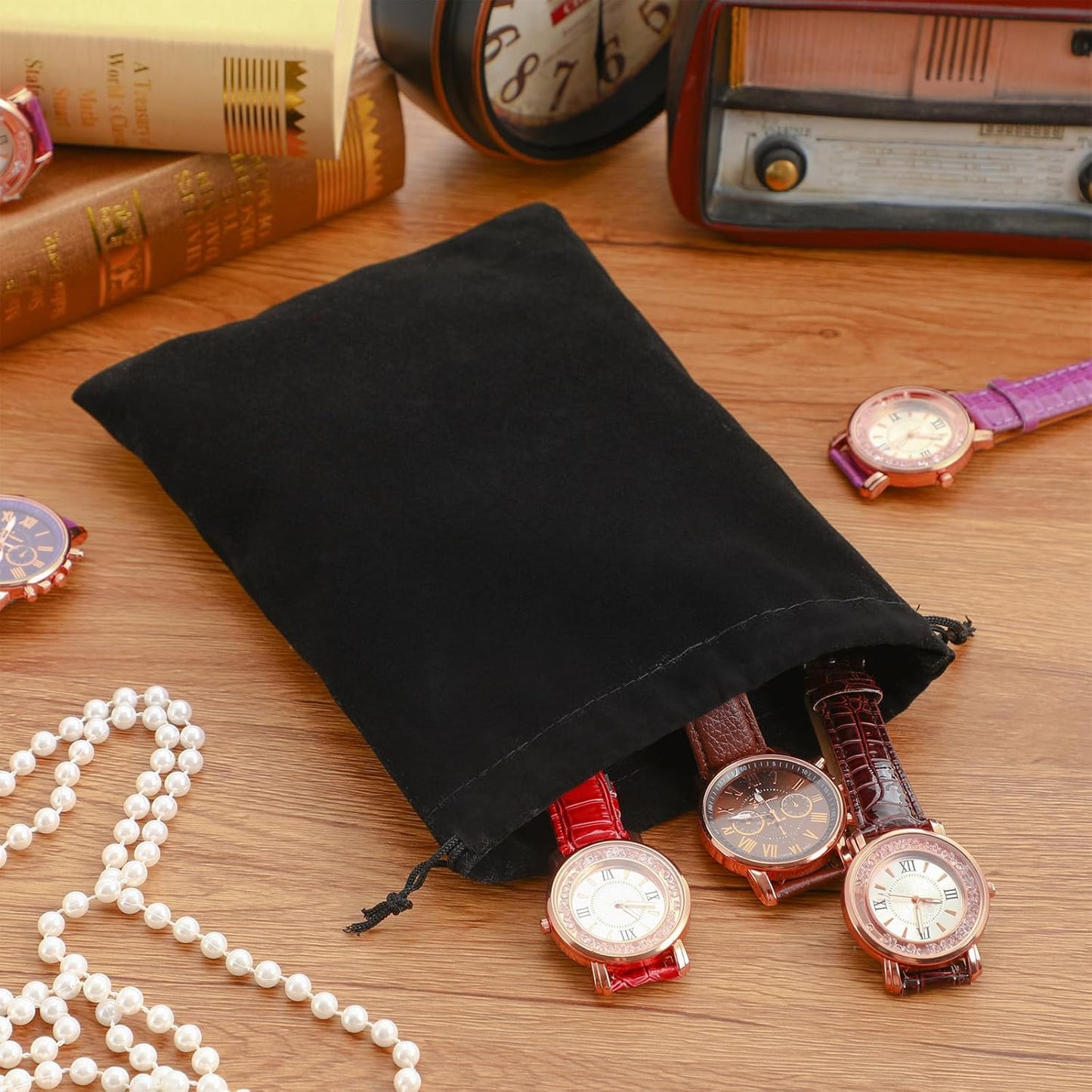 100 Pcs 4 x 6 Inch Velvet Drawstring Bags Small Jewelry Pouches Black Velvet Gift Bags with Drawstring for Earring Watch Storage Christmas Wedding Party Favors, Black