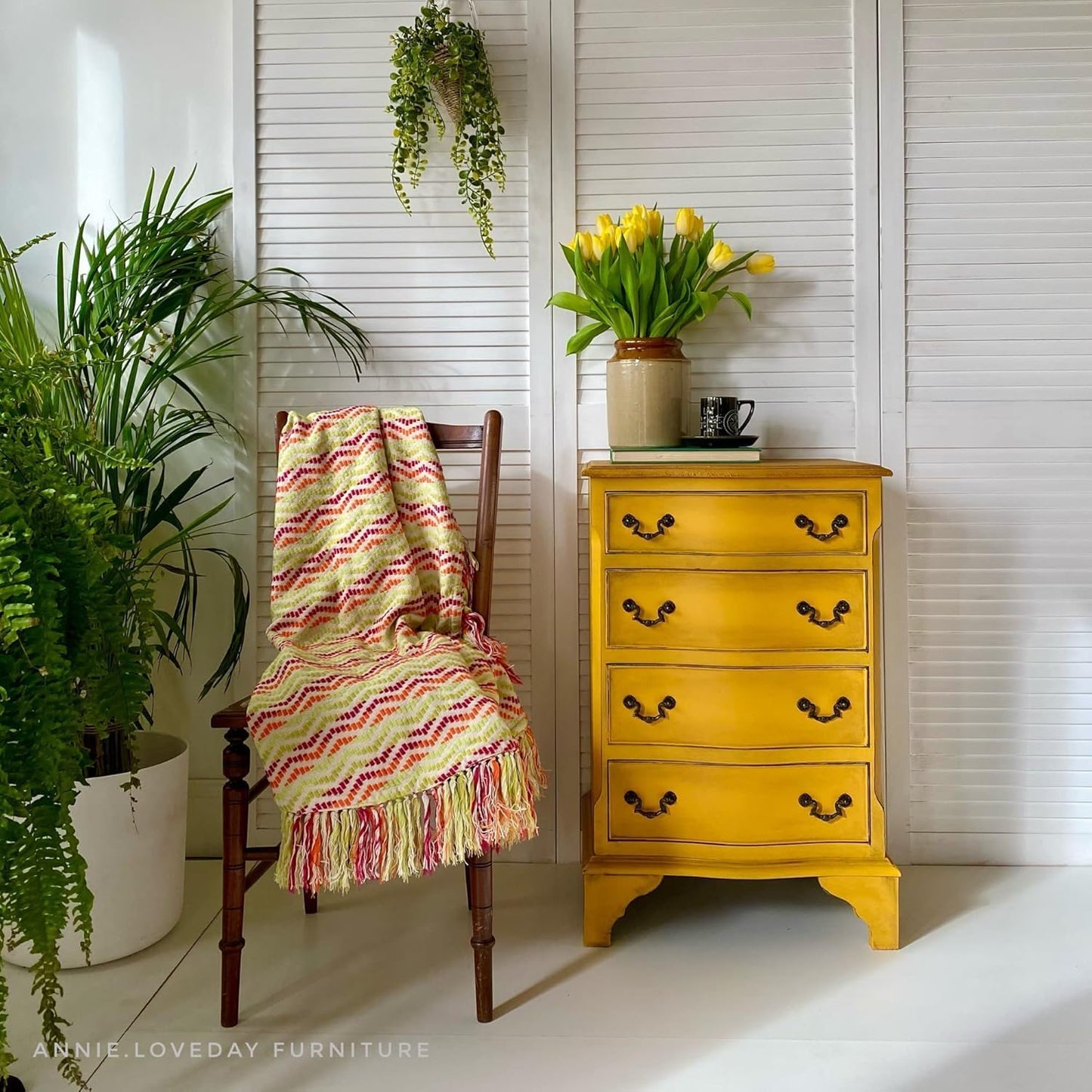 Dixie Belle Paint Company Chalk Finish Furniture Paint - Colonel Mustard (1 Gallon - 128oz) - Matte Retro Yellow Chic Chalk Mineral DIY Furniture Paint