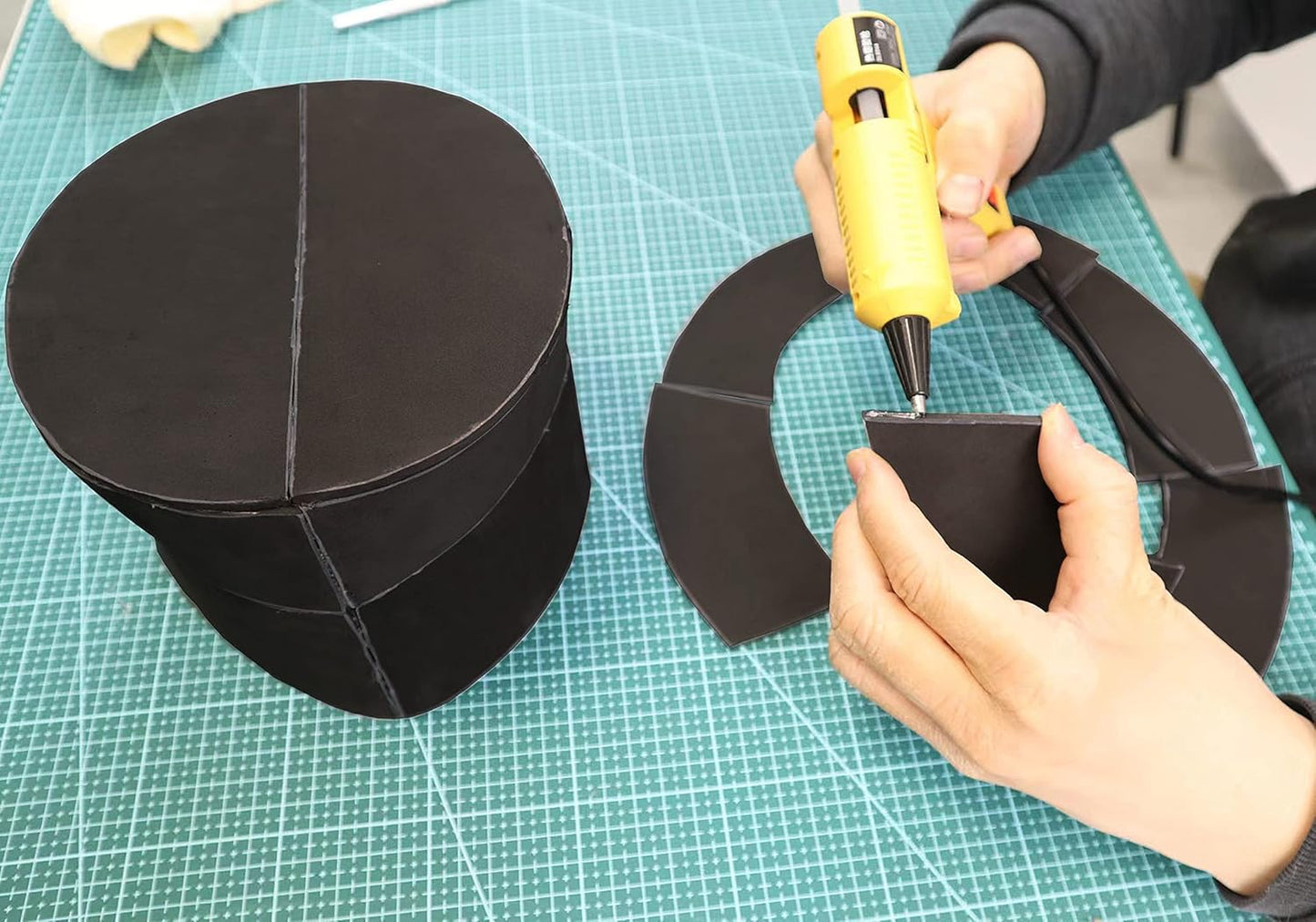 EVA Foam 2mm-10mm 13.7"×39" Craft Foam Sheet 74 kg/m³ Cosplay Foam for Craft Model Cosplay 6mm