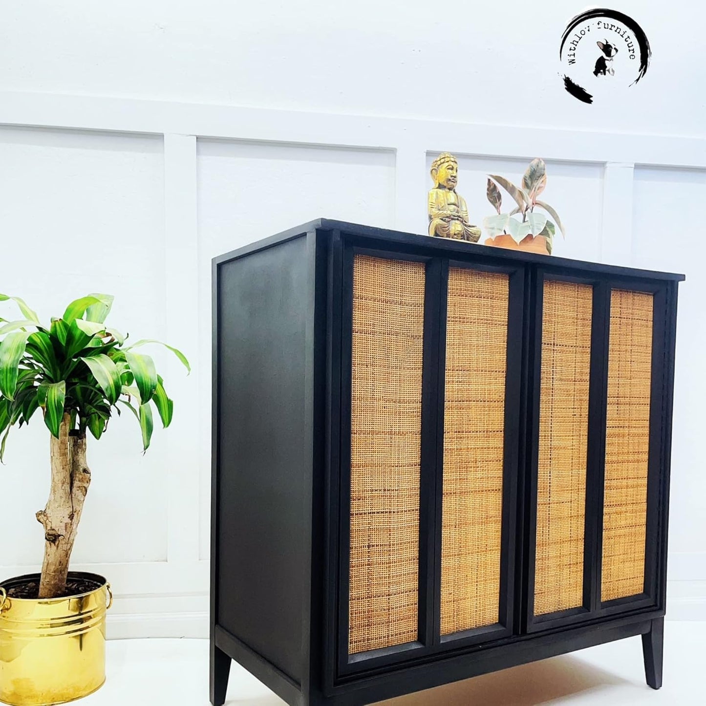 Dixie Belle Paint Company Chalk Finish Furniture Paint - Midnight Sky (8oz) - Matte Blue Black Chic Chalk Mineral DIY Furniture Paint