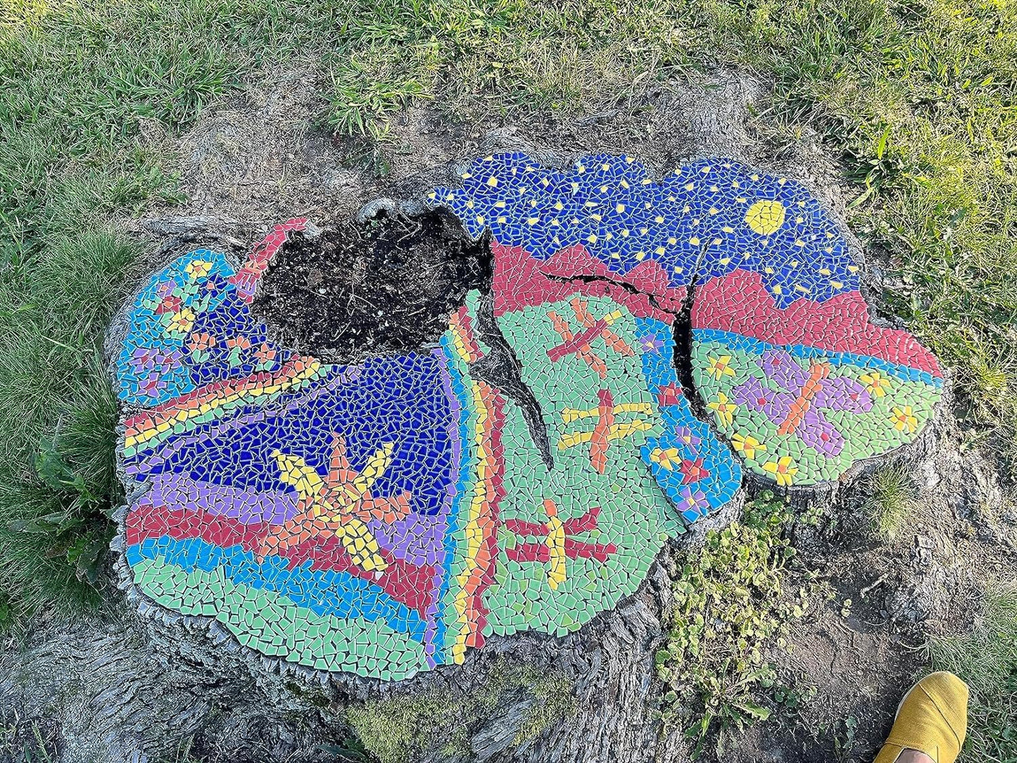 0.78"-1.57" Irregular Ceramics Mosaic Tiles,1.1LB Mosaic Pieces Stones for Home Decoration DIY Craft Plates Flowerpots Vases Cups Mosaic Making Supplies (Green)