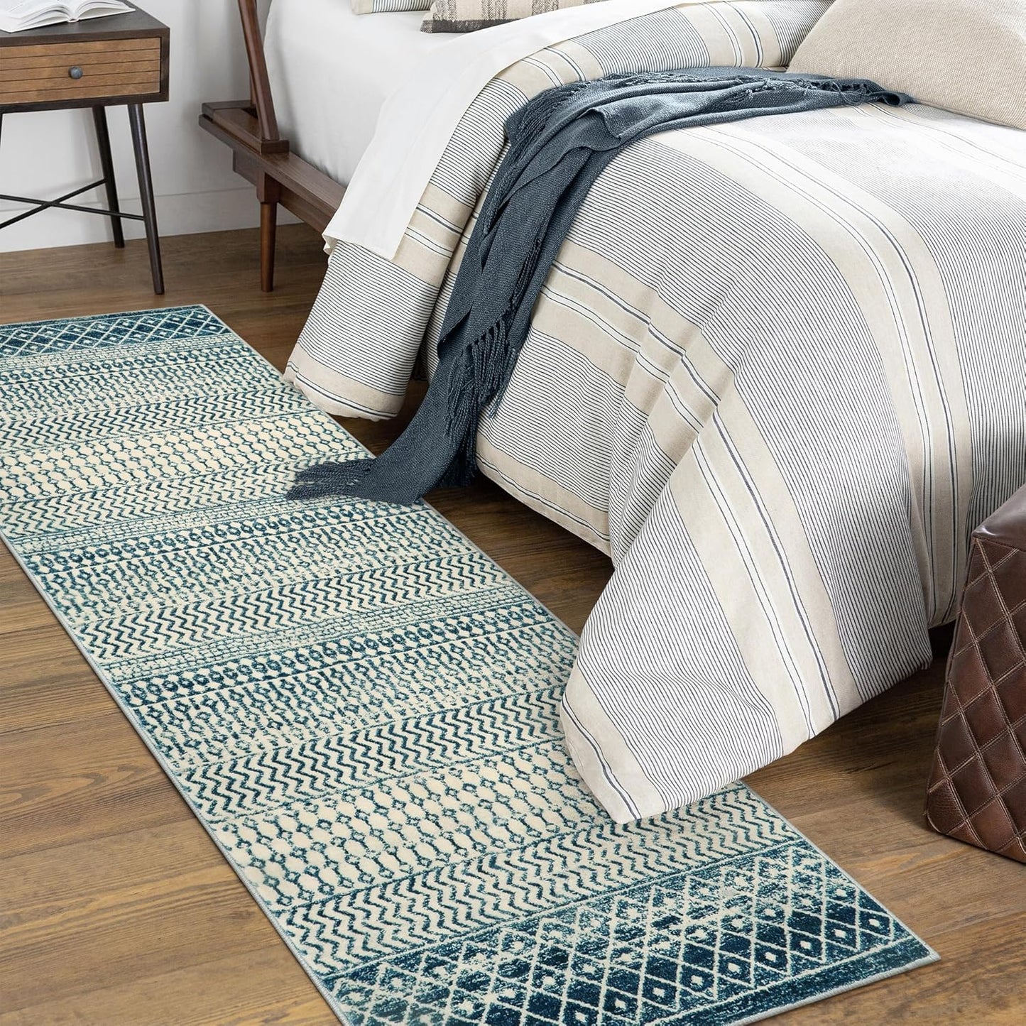 Moroccan Kitchen Runner Rug, 2x6 Non Slip Vintage Blue Rug for Kitchen Floor, Soft Low-Pile Washable Laundry Room Rug Indoor Floor Throw Carpet for Doorway Hallway Bedside Bathroom