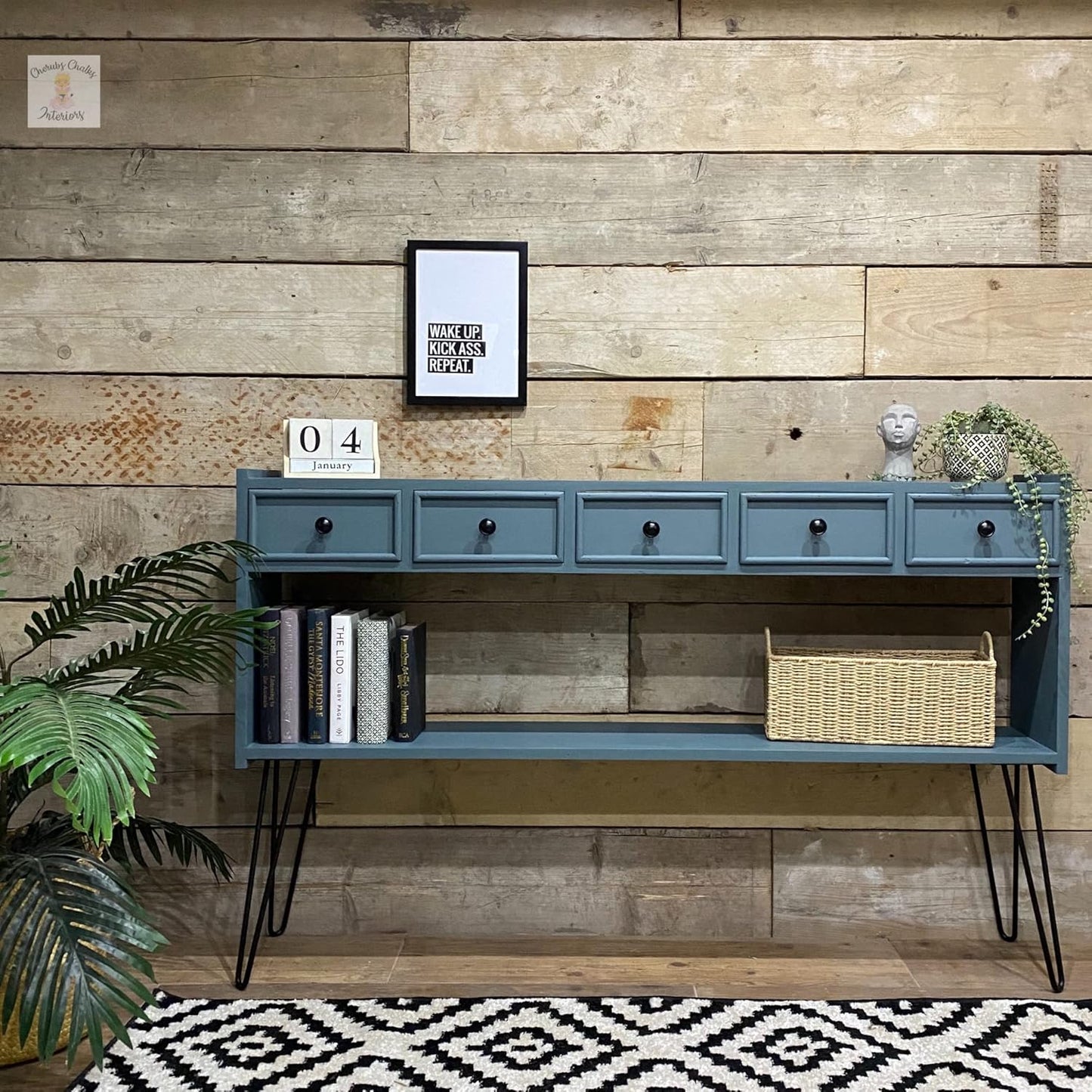 Dixie Belle Paint Company Chalk Finish Furniture Paint - Stormy Seas (32oz) - Matte Blue Gray Chic Chalk Mineral DIY Furniture Paint