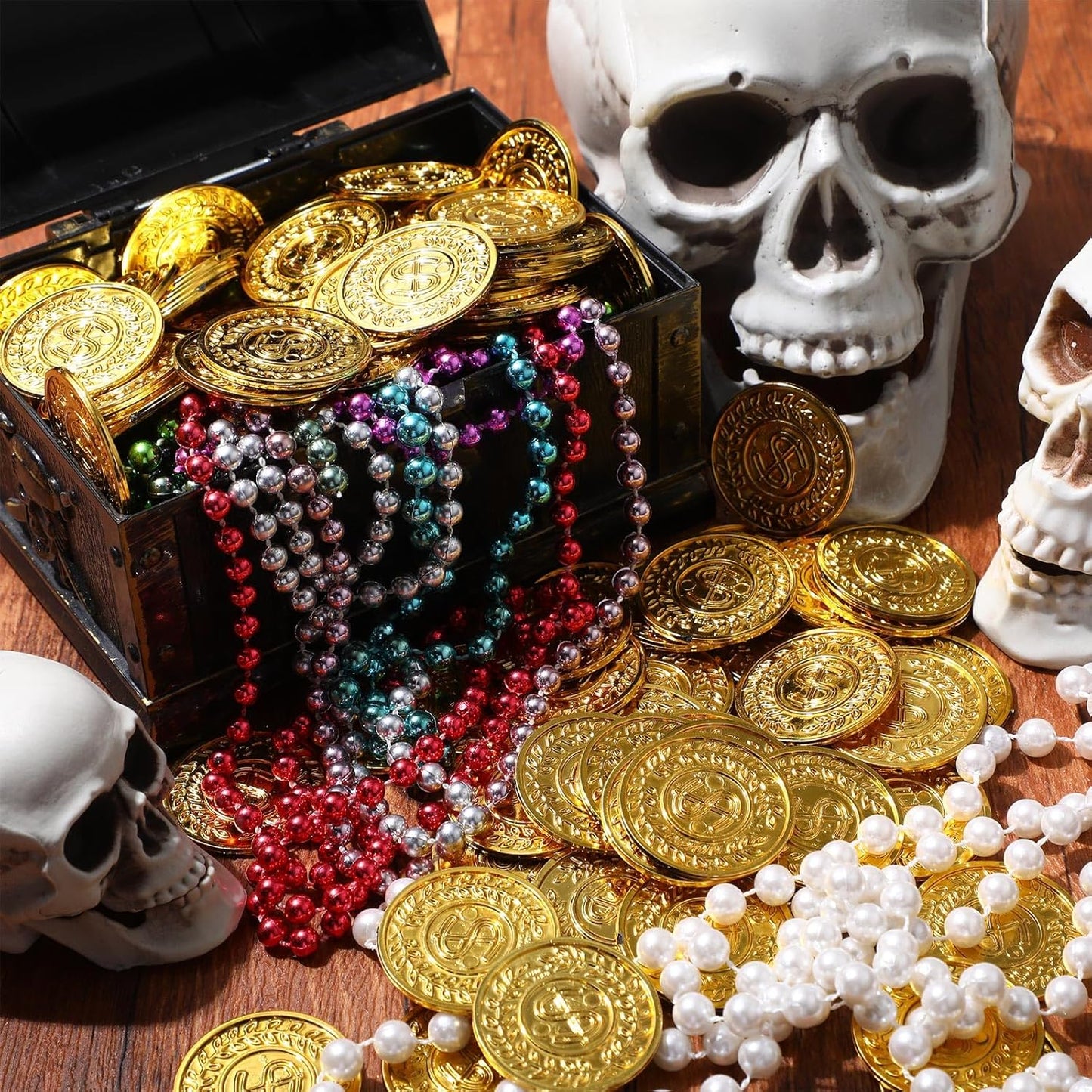 Hanaive 100 Pcs Plastic Gold Coins Fake Pirate Play Coins Spanish Doubloons St. Patrick's Toy for Kids Pirate Party, Treasure Hunt Board Game and Party Favors(Classic)