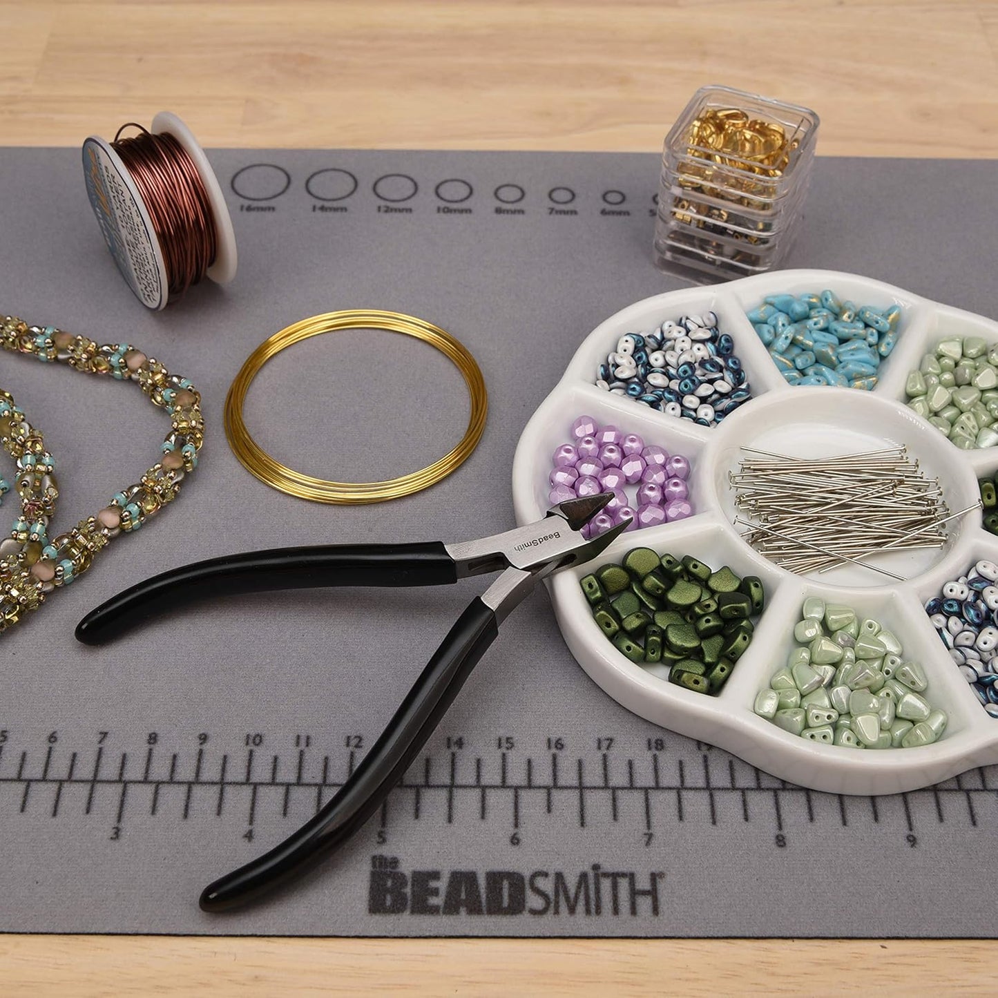 The Beadsmith Side Cutter – Extra Fine Tips – 4.5 inches (114mm) – PVC Grip Handle with Double Leaf Springs – Jewelry Making Tool for Creating Bracelets, Earrings and Necklaces