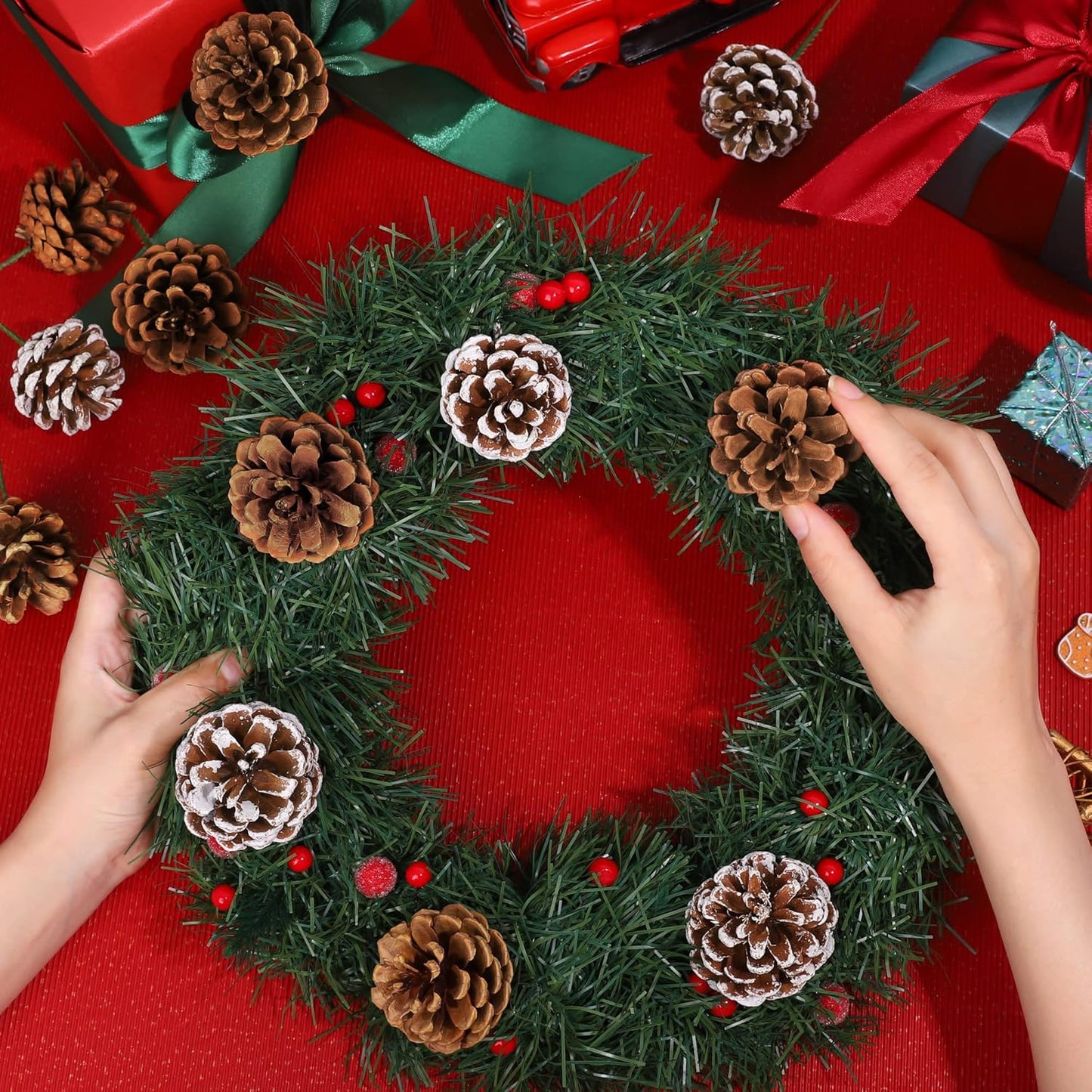 Fovths 24 Pieces Christmas Pine Cones Pick Pinecones Ornament Christmas Tree Decoration 2.4-3.1 Inches Pine Cones for Home Party Christmas Crafts (White, Natural)