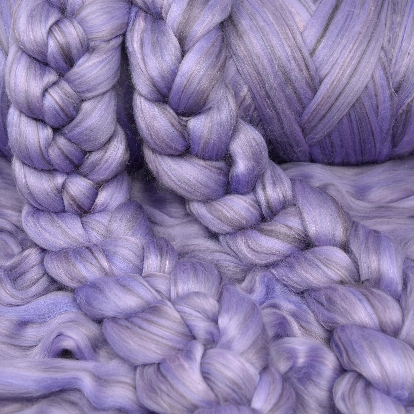 Merino Silk Luxe Tonal Designer Blend. Superfine Merino, Mulberry Silk, Tussah Silk. Top Roving for Spinning or Felting. Lilac Luster 1oz