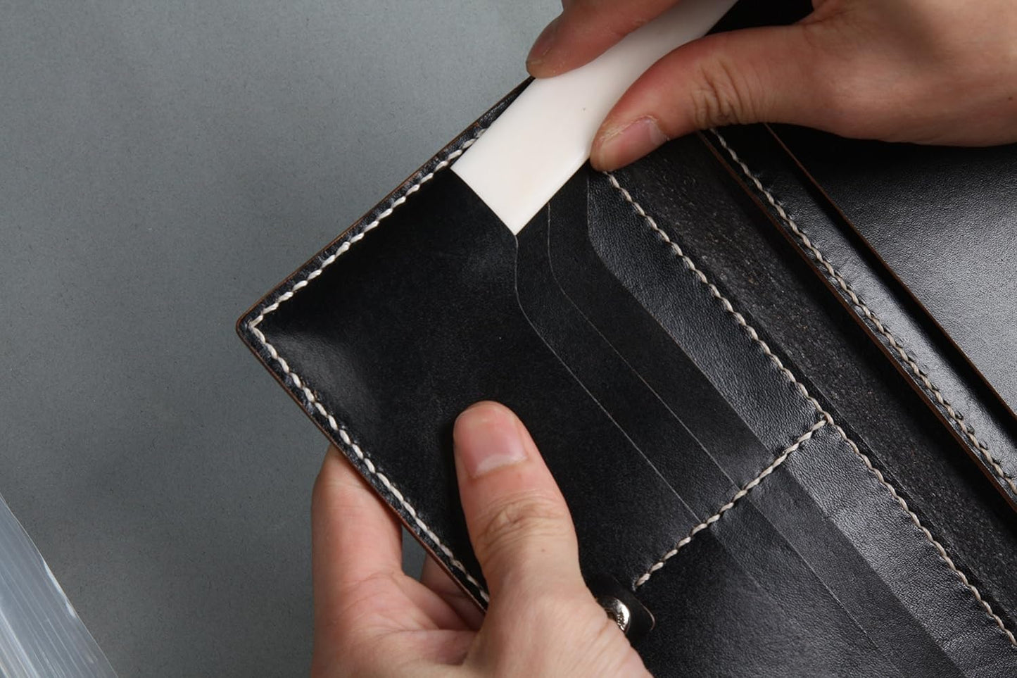 Wuta Bone Folder Leather Craft Tools 4 Pcs DIY Leather Shaping for DIY Handmade Leather Burnishing Bookbinding Cards and Paper Crafts