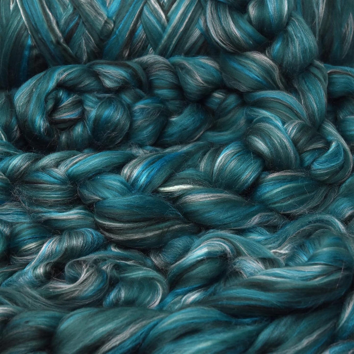 Merino Silk Luxe Tonal Designer Blend. Superfine Merino, Mulberry Silk, Tussah Silk. Top Roving for Spinning or Felting. Meadow Mist 4oz